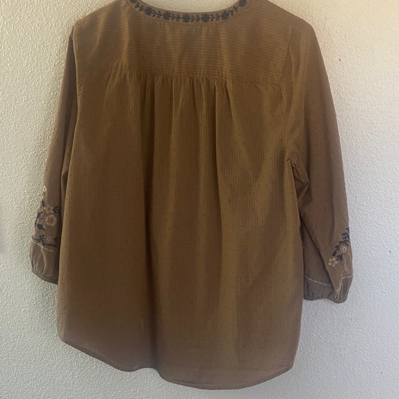 J. Jill Embroidered Boho Blouse Size Medium Brown Floral Peasant Top - Picture 9 of 10